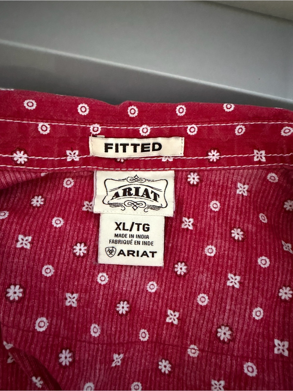 Ariat Women Bandana Fitted Red White Button Long Sleeve Western Shirt - Picture 5 of 13
